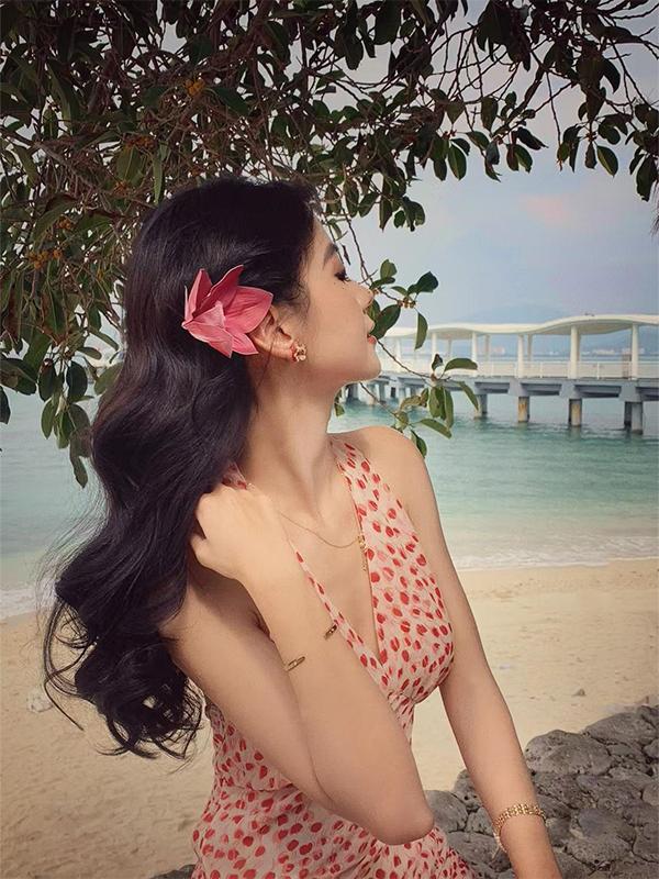 French Vintage Printed V-Neck Backless Halter Dress for Women, Slim Fit Long Dress - Y2K Inspired Fashion French Vintage Printed V-Neck Backless Halter Dress for Women, Slim Fit Long Dress - Y2K Inspired Fashion