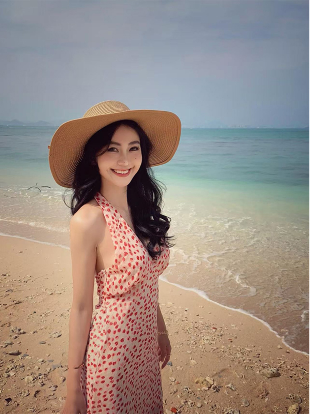 French Vintage Printed V-Neck Backless Halter Dress for Women, Slim Fit Long Dress - Y2K Inspired Fashion French Vintage Printed V-Neck Backless Halter Dress for Women, Slim Fit Long Dress - Y2K Inspired Fashion