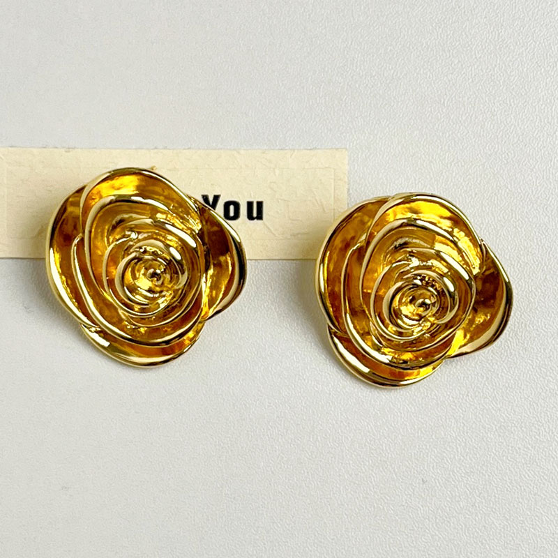 French Vintage Three-Dimensional Metal Flower Lace-Up Choker Necklace for Summer - Sweet Cool Spicy Girl Style