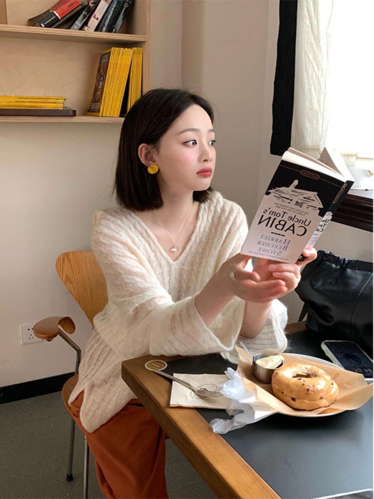 French Vintage V-Neck Knitted Sweater for Women - Loose Hooded Pullover for Early Autumn, Casual Y2K Style French Vintage V-Neck Knitted Sweater for Women - Loose Hooded Pullover for Early Autumn, Casual Y2K Style