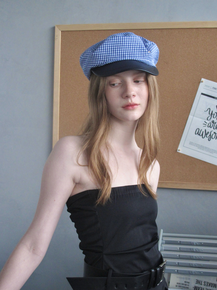 Fresh Blue Patchwork Newsboy Cap for Early Spring - Versatile Painter Hat for a Smaller Face Look, Trendy Korean Style Accessory Fresh Blue Patchwork Newsboy Cap for Early Spring - Versatile Painter Hat for a Smaller Face Look, Trendy Korean Style Accessory