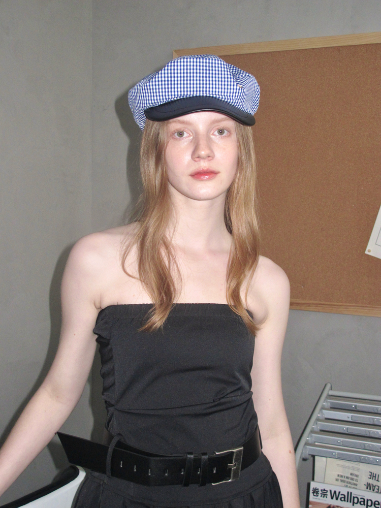 Fresh Blue Patchwork Newsboy Cap for Early Spring - Versatile Painter Hat for a Smaller Face Look, Trendy Korean Style Accessory Fresh Blue Patchwork Newsboy Cap for Early Spring - Versatile Painter Hat for a Smaller Face Look, Trendy Korean Style Accessory