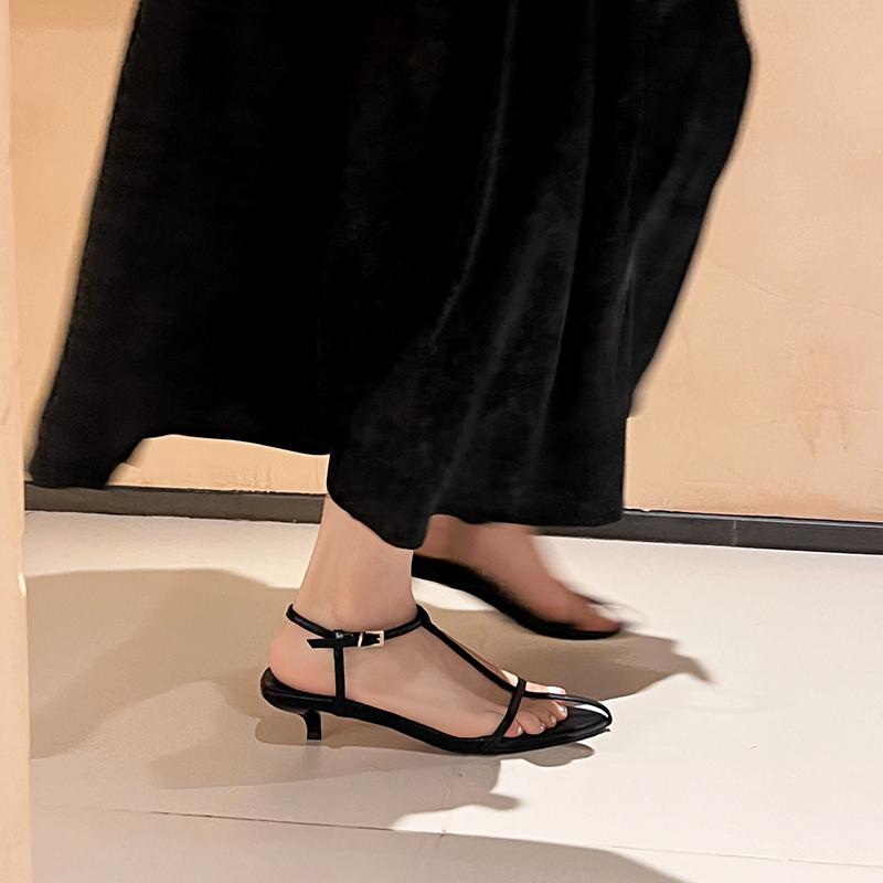 Genuine Leather Thin Strap Cross Cat Heel Open-Toe Sandals for Women - Vacation Style Roman Shoes Genuine Leather Thin Strap Cross Cat Heel Open-Toe Sandals for Women - Vacation Style Roman Shoes