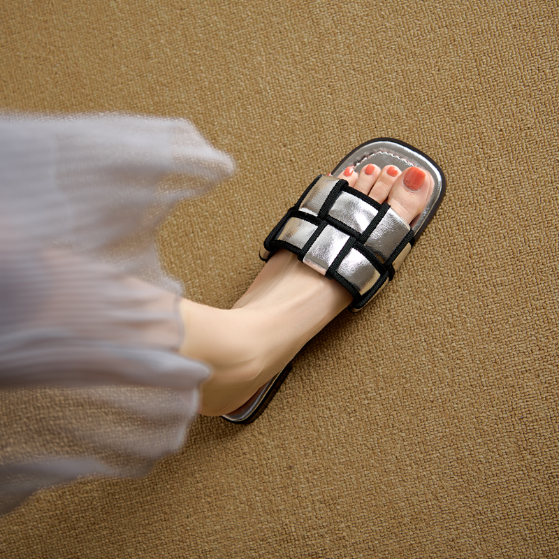 Genuine Leather Woven Slide Sandals for Women, Casual Flat Beach Shoes in French Style, Sizes 41-43, Perfect for Summer Outings Genuine Leather Woven Slide Sandals for Women, Casual Flat Beach Shoes in French Style, Sizes 41-43, Perfect for Summer Outings