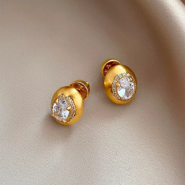 Gold-Plated Minimalist Zircon Earrings for Women - Light Luxury Pigeon Egg Design, High-End Fashion Jewelry 2025