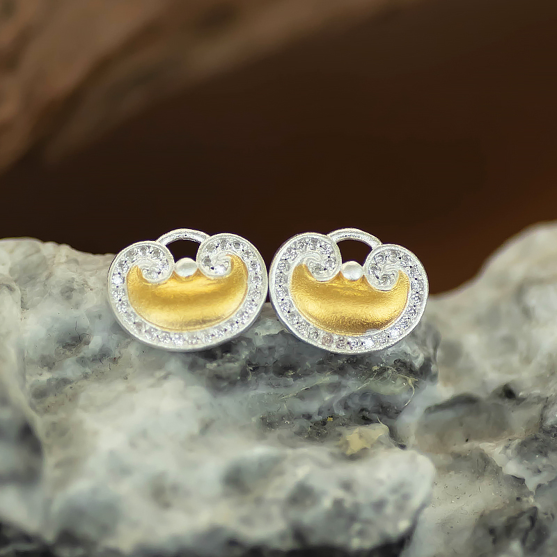 Gold-Plated National Style Cloud Design Small Ingot Earrings with Diamond Inlay and Pure Silver 999 Gold Lock, Cute Fashion Accessory