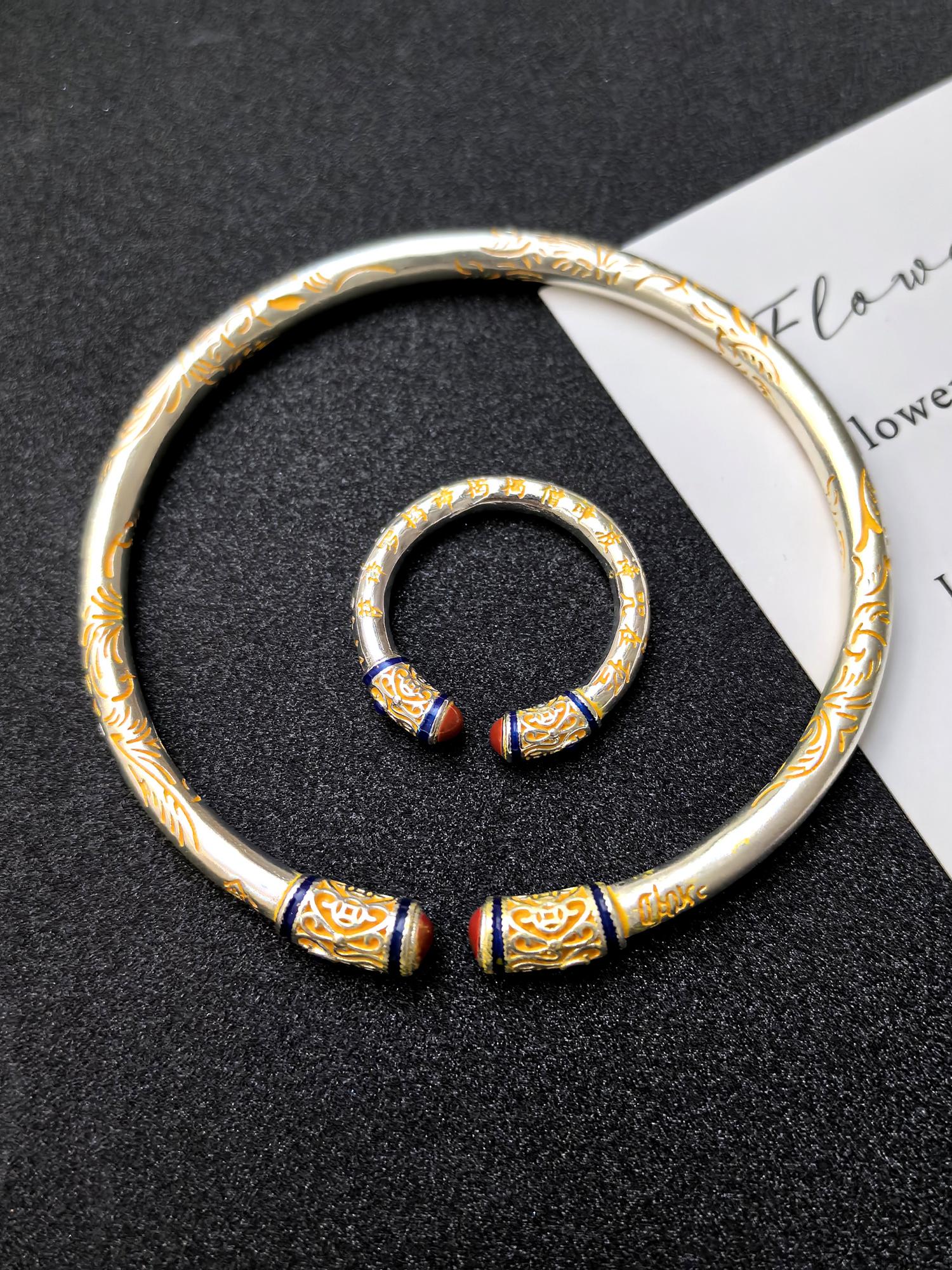 Gold-Plated Nezha Bracelet for Women, Open Design Ruyi Palace Style, Ethnic Bangle in Silver Color for Peace and Joy Gold-Plated Nezha Bracelet for Women, Open Design Ruyi Palace Style, Ethnic Bangle in Silver Color for Peace and Joy