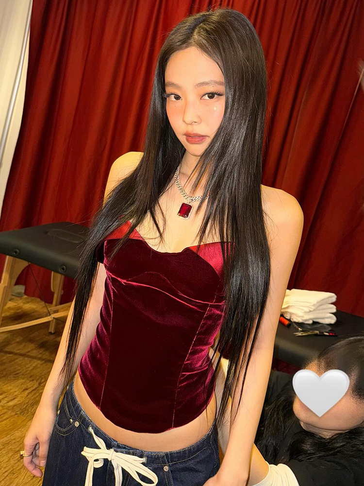 Gothic Red Velvet Strapless Top for Women - High-End Slim Fit, Sexy Y2K Style Gothic Red Velvet Strapless Top for Women - High-End Slim Fit, Sexy Y2K Style