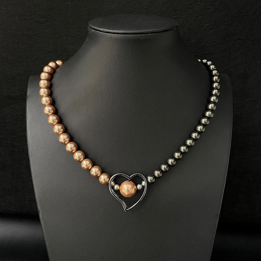 Gray Beaded Heart Necklace for Women - Y2K Minimalist Clavicle Chain with Simple Heart Pendant