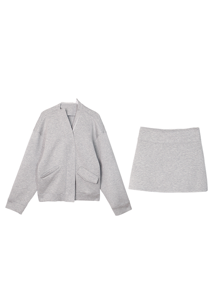Gray Loose Casual Hoodie and High-Waisted A-Line Skirt Two-Piece Set - Comfy Streetwear for Y2K and Cozy Days Gray Loose Casual Hoodie and High-Waisted A-Line Skirt Two-Piece Set - Comfy Streetwear for Y2K and Cozy Days