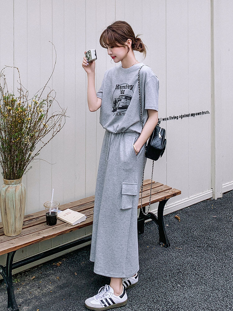 Gray Printed T-Shirt and Skirt Set for Women - 2025 Summer American Sports Style, Petite Sizes, Casual Two-Piece Outfit