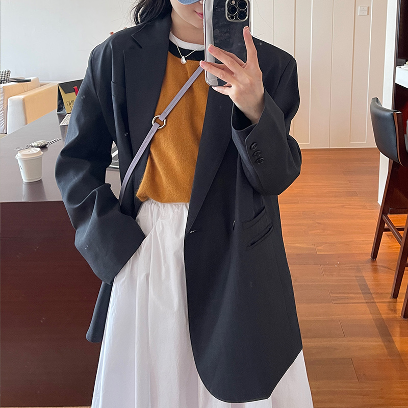 Gray Slim-Fit Blazer Jacket for Women - Casual Design-Sensitive Suit Coat for Spring and Autumn Fashion