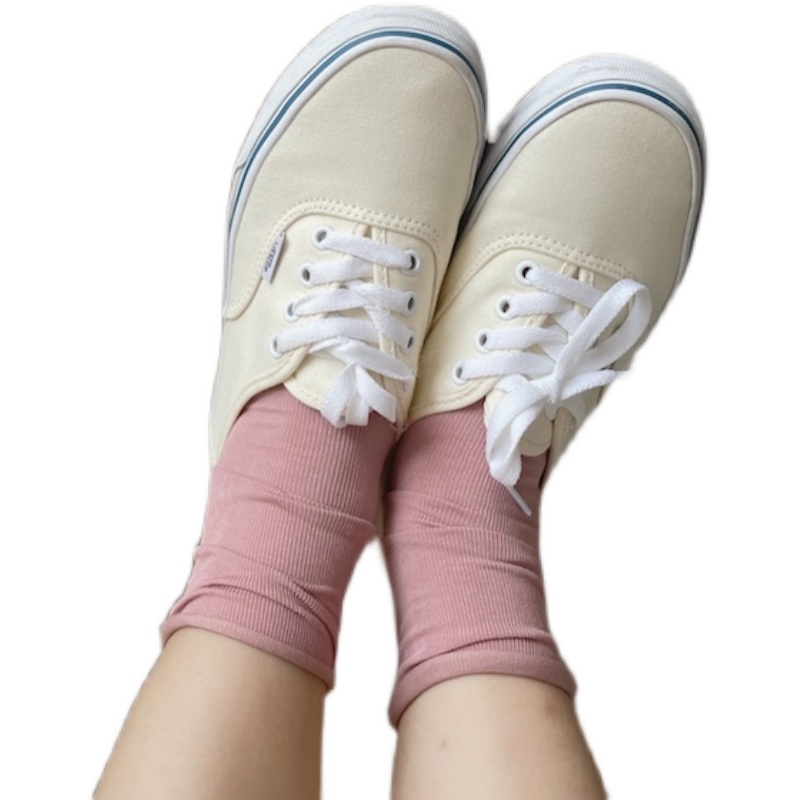 Green Layered Summer Socks - Soft, Lightweight, Versatile Footwear for Warm Weather Green Layered Summer Socks - Soft, Lightweight, Versatile Footwear for Warm Weather