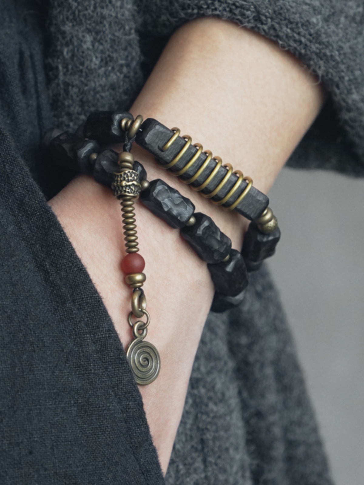 Hand-Carved Ethnic Style Black Sandalwood Bracelet for Men - Unique Retro Play Bead Accessory, Cultural Fashion Jewelry Hand-Carved Ethnic Style Black Sandalwood Bracelet for Men - Unique Retro Play Bead Accessory, Cultural Fashion Jewelry