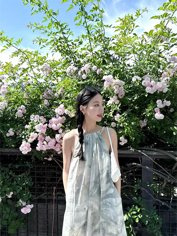 Hand-Drawn Plant Print Casual Round Neck Strap Dress for Women - Versatile and Trendy Spring/Summer Fashion Hand-Drawn Plant Print Casual Round Neck Strap Dress for Women - Versatile and Trendy Spring/Summer Fashion