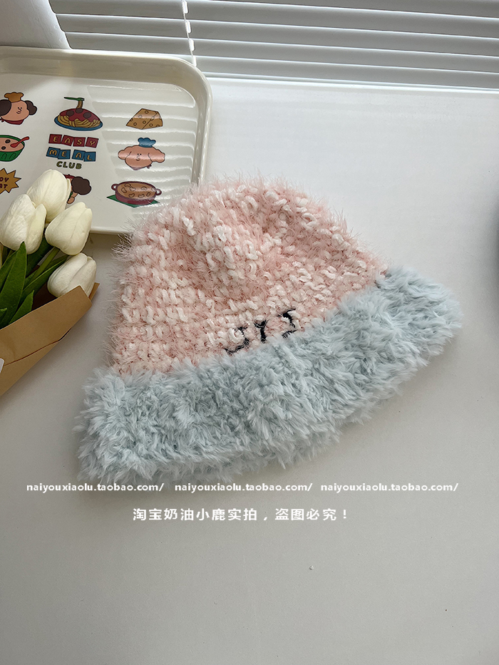 Handmade Color-Blocking Plush Chunky Knit Yarn Winter Hat for Women - Warm Thick Fisherman Style Handmade Color-Blocking Plush Chunky Knit Yarn Winter Hat for Women - Warm Thick Fisherman Style
