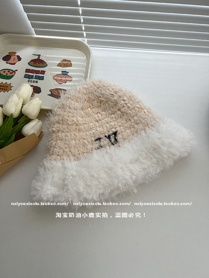 Handmade Color-Blocking Plush Chunky Knit Yarn Winter Hat for Women - Warm Thick Fisherman Style Handmade Color-Blocking Plush Chunky Knit Yarn Winter Hat for Women - Warm Thick Fisherman Style