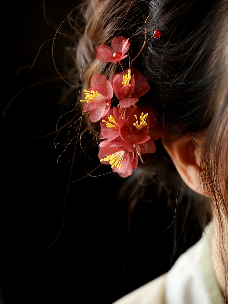 Handmade Embroidered Plum Blossom Hairpin - Ancient Style Hanfu Side Clip for Updo, Elegant Women's Qipao Hair Accessory