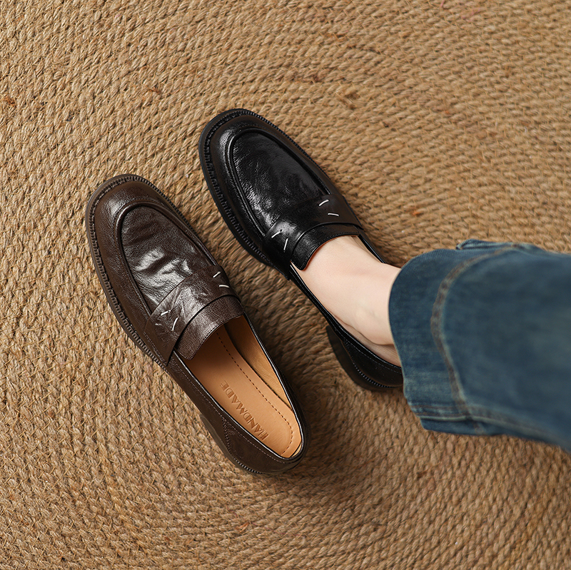 Handmade Sheepskin Retro Flat Loafers - Genuine Leather Slip-On Shoes for Y2K and Vintage Style Lovers