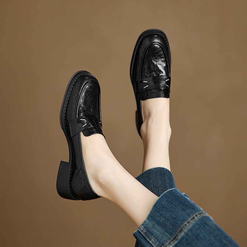 Handmade Sheepskin Retro Flat Loafers - Genuine Leather Slip-On Shoes for Y2K and Vintage Style Lovers Handmade Sheepskin Retro Flat Loafers - Genuine Leather Slip-On Shoes for Y2K and Vintage Style Lovers
