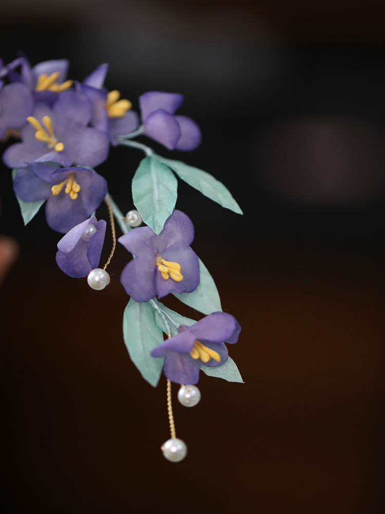 Handmade Silk Embossed Fairy Hairpin - Ethereal Purple Hanfu Headpiece for Classical Dance and Ancient Style Looks Handmade Silk Embossed Fairy Hairpin - Ethereal Purple Hanfu Headpiece for Classical Dance and Ancient Style Looks