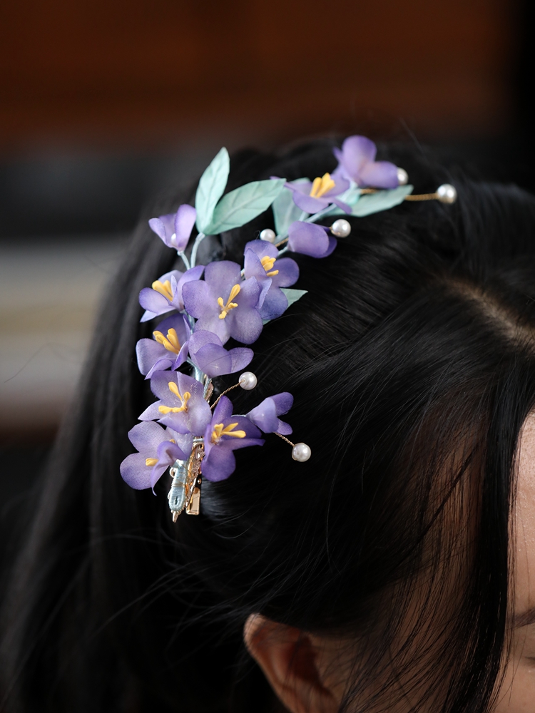 Handmade Silk Embossed Fairy Hairpin - Ethereal Purple Hanfu Headpiece for Classical Dance and Ancient Style Looks Handmade Silk Embossed Fairy Hairpin - Ethereal Purple Hanfu Headpiece for Classical Dance and Ancient Style Looks