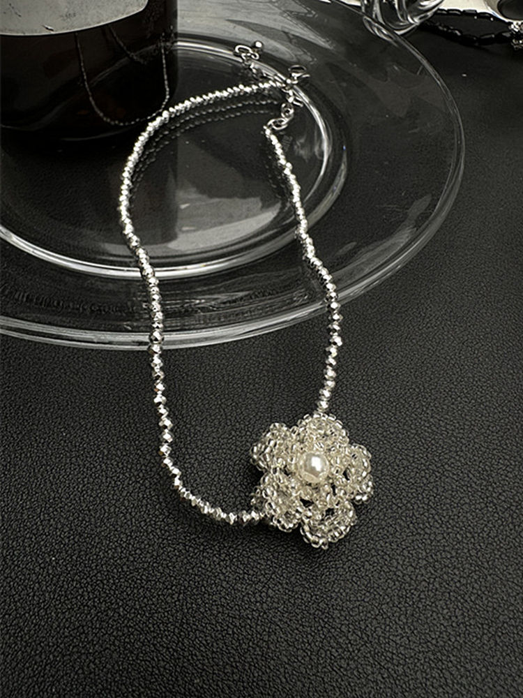 Handmade Woven Flower Necklace for Women, Light Luxury Silver Clavicle Chain, Versatile Floral Accessory, Perfect for Elegant Style Handmade Woven Flower Necklace for Women, Light Luxury Silver Clavicle Chain, Versatile Floral Accessory, Perfect for Elegant Style