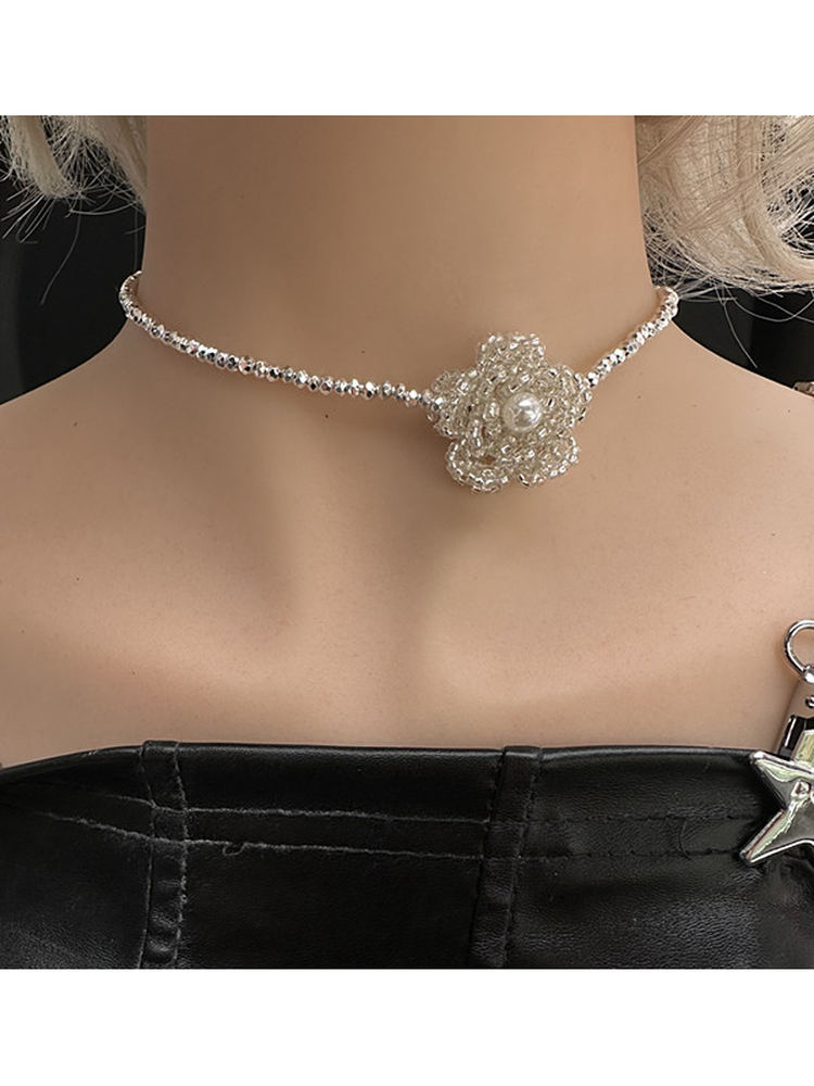 Handmade Woven Flower Necklace for Women, Light Luxury Silver Clavicle Chain, Versatile Floral Accessory, Perfect for Elegant Style Handmade Woven Flower Necklace for Women, Light Luxury Silver Clavicle Chain, Versatile Floral Accessory, Perfect for Elegant Style