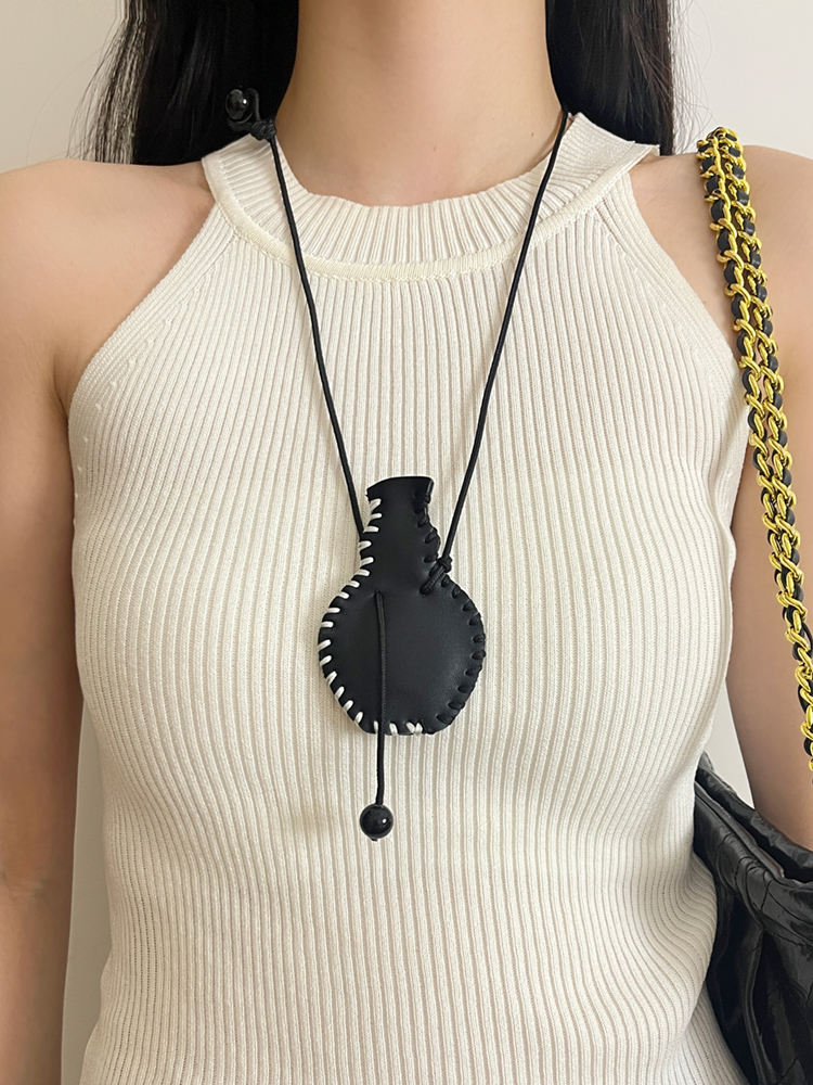 Handmade Woven Leather Long Necklace with Sketch Vase Design for Women - Unique Fashion Accessory for 2025 Handmade Woven Leather Long Necklace with Sketch Vase Design for Women - Unique Fashion Accessory for 2025