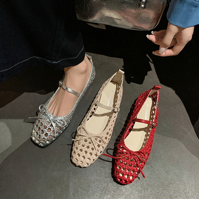 Handmade Woven One-Strap Low-Heeled Mary Jane Shoes Red Flat Hollow Roman Sandals for Women - Chic Summer Footwear Handmade Woven One-Strap Low-Heeled Mary Jane Shoes Red Flat Hollow Roman Sandals for Women - Chic Summer Footwear