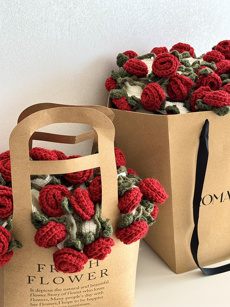 Handmade Woven Rose Bouquet Blanket - Cozy Office Nap Throw, Perfect Gift for Best Friend, Elegant Gift Box Included Handmade Woven Rose Bouquet Blanket - Cozy Office Nap Throw, Perfect Gift for Best Friend, Elegant Gift Box Included