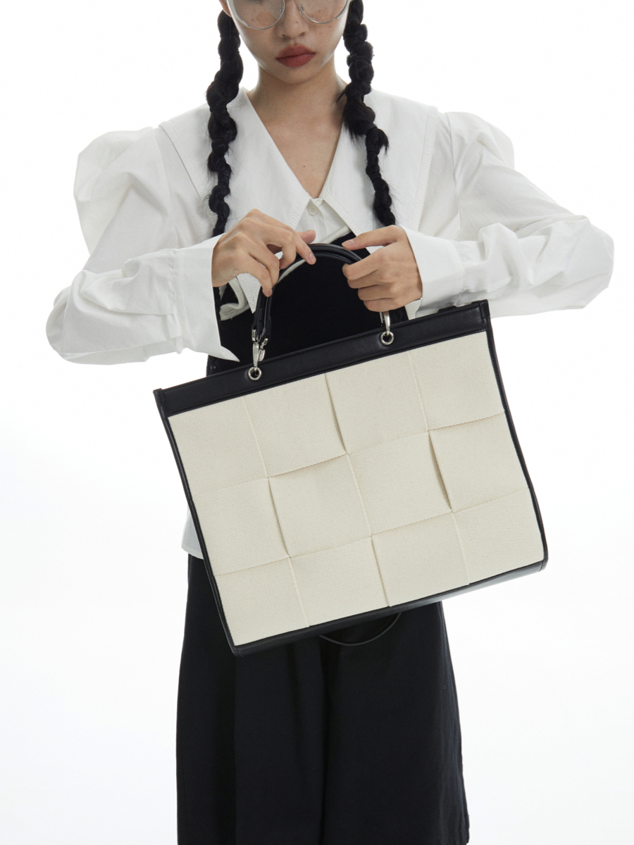 Handwoven Leather Handheld Shoulder Tote Bag - Large Big Waffle Design, Stylish Everyday Carry for Chic Outfits Handwoven Leather Handheld Shoulder Tote Bag - Large Big Waffle Design, Stylish Everyday Carry for Chic Outfits