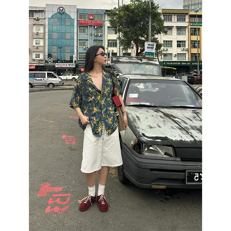 Hawaiian Holiday Fun Print Top - Women's Summer Loose Casual Vacation Shirt, Beachy Vibes, Relaxed Fit, Trendy Summer Style