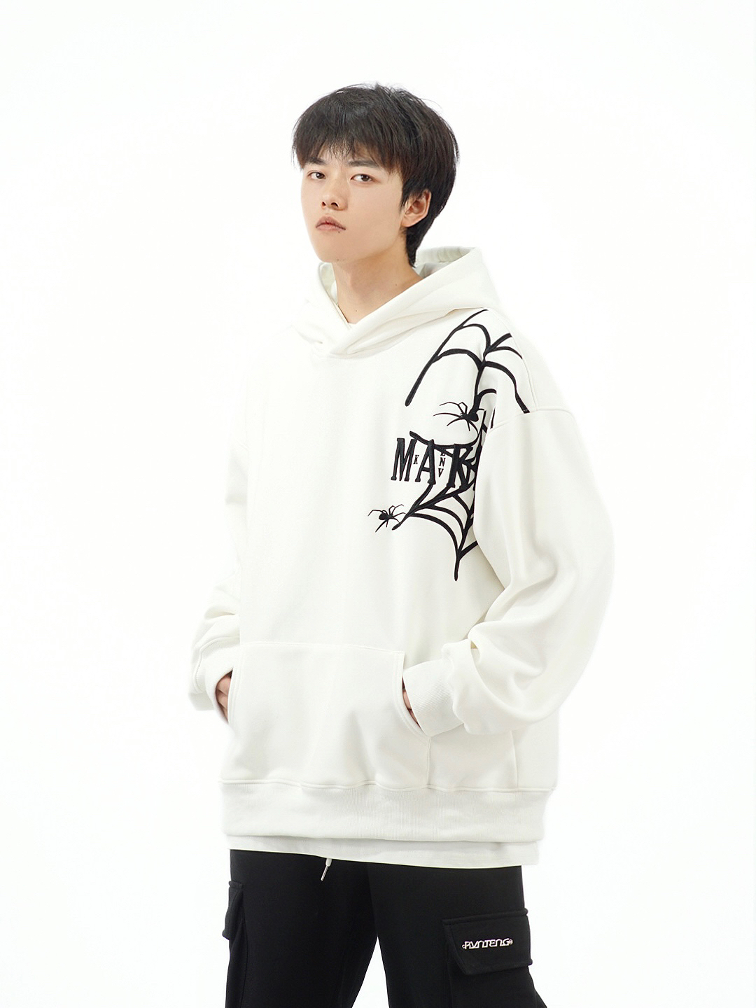 Heavy-Duty Spider Embroidery Winter Fleece Hoodie for Women - Trendy Couple Sweatshirt in National Style Heavy-Duty Spider Embroidery Winter Fleece Hoodie for Women - Trendy Couple Sweatshirt in National Style