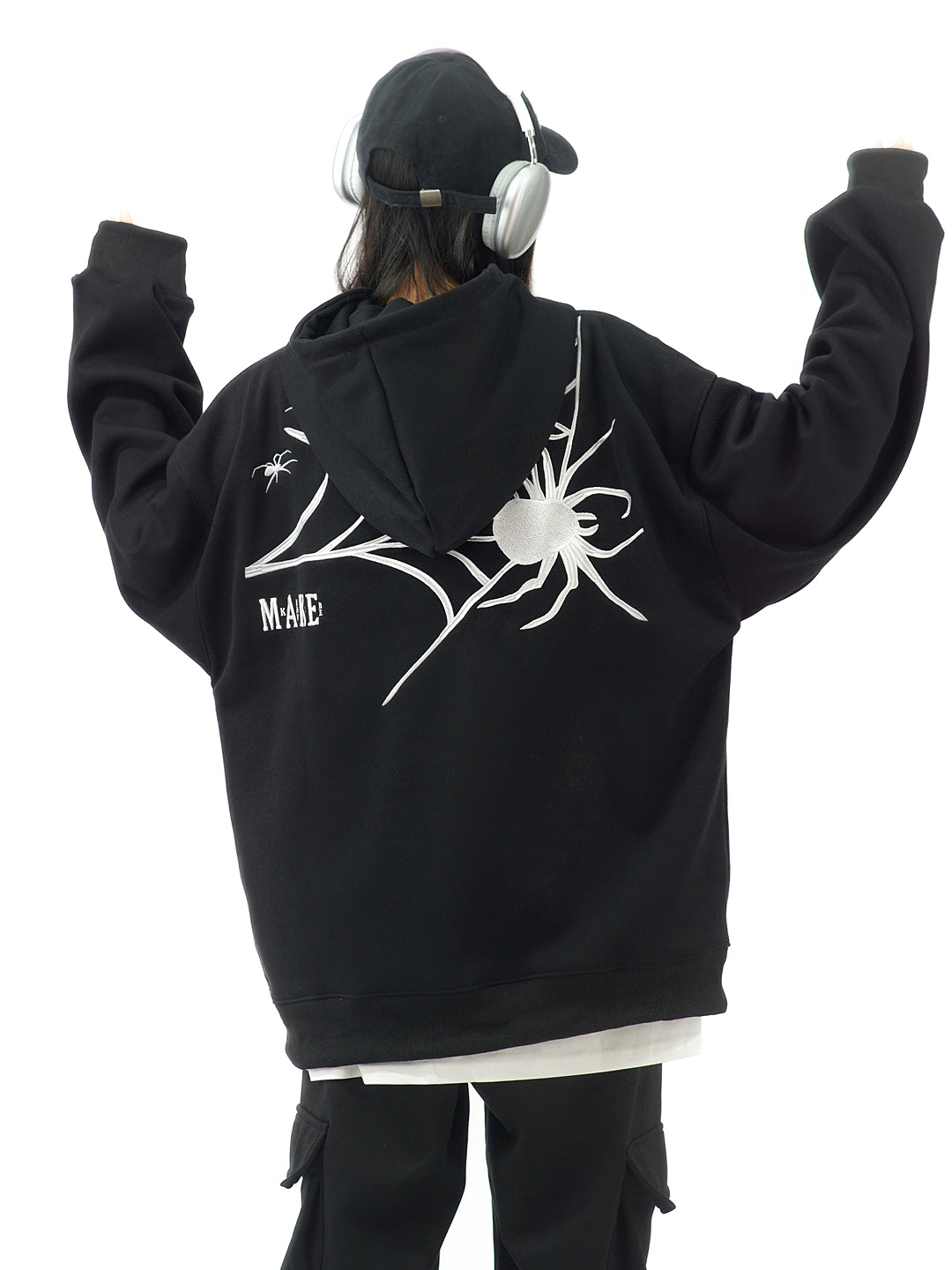 Heavy-Duty Spider Embroidery Winter Fleece Hoodie for Women - Trendy Couple Sweatshirt in National Style Heavy-Duty Spider Embroidery Winter Fleece Hoodie for Women - Trendy Couple Sweatshirt in National Style