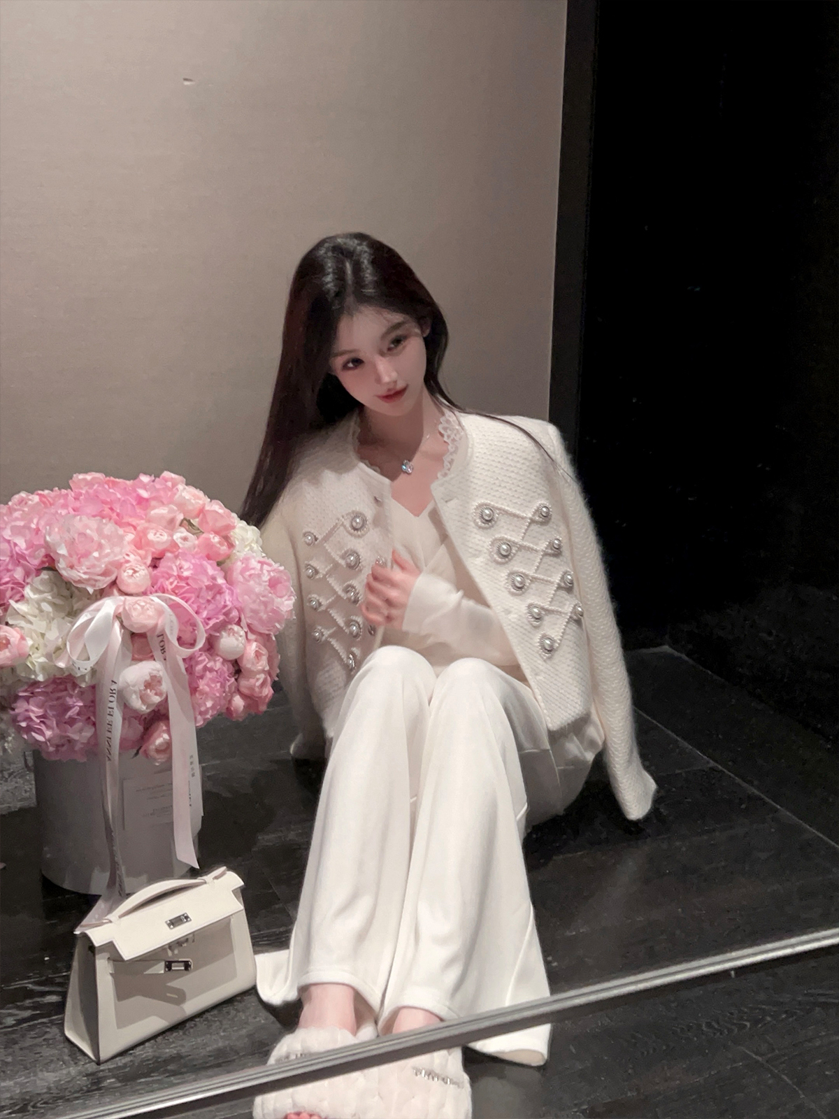 Heavy Embroidery White Woolen Coat - Women's Short Down Liner Overcoat for Winter Fashion, Cozy Chic Style Heavy Embroidery White Woolen Coat - Women's Short Down Liner Overcoat for Winter Fashion, Cozy Chic Style