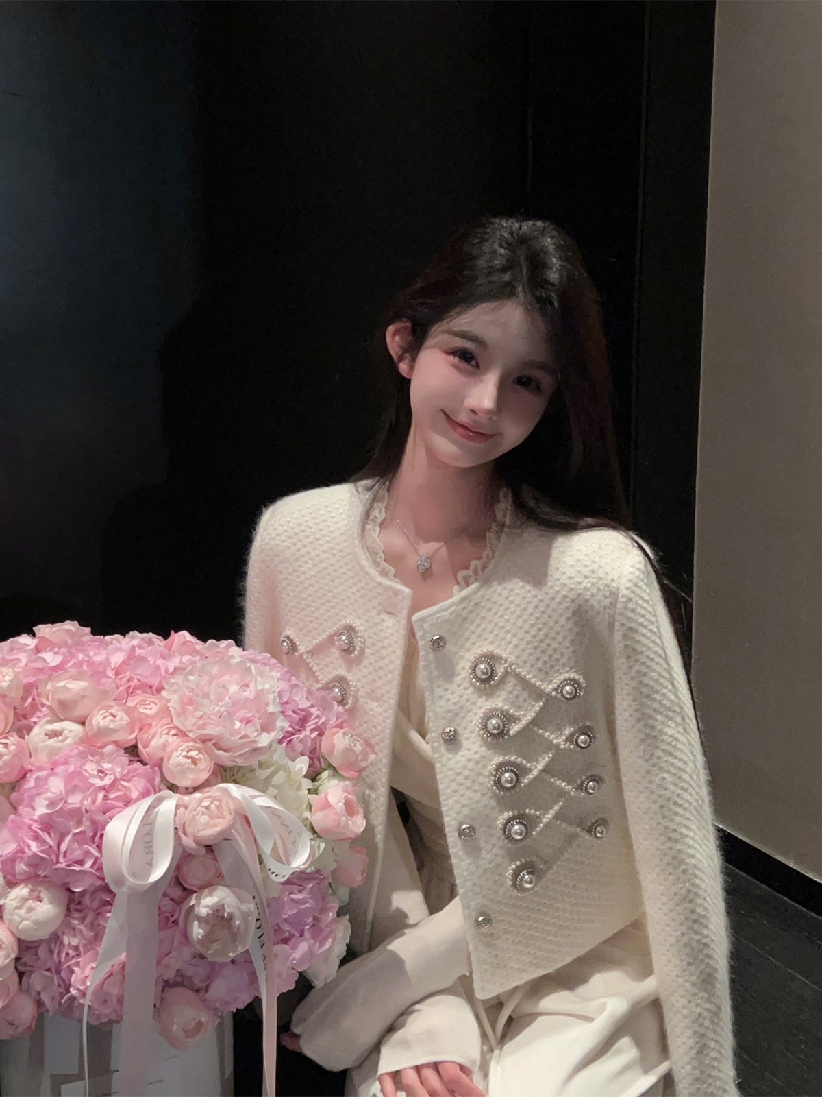 Heavy Embroidery White Woolen Coat - Women's Short Down Liner Overcoat for Winter Fashion, Cozy Chic Style Heavy Embroidery White Woolen Coat - Women's Short Down Liner Overcoat for Winter Fashion, Cozy Chic Style