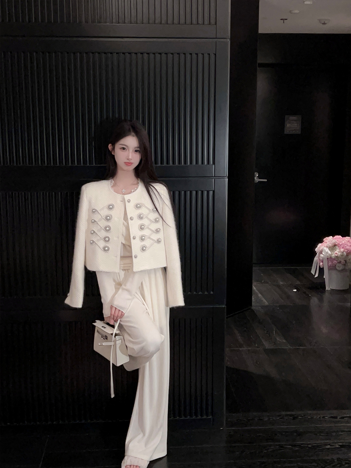 Heavy Embroidery White Woolen Coat - Women's Short Down Liner Overcoat for Winter Fashion, Cozy Chic Style Heavy Embroidery White Woolen Coat - Women's Short Down Liner Overcoat for Winter Fashion, Cozy Chic Style