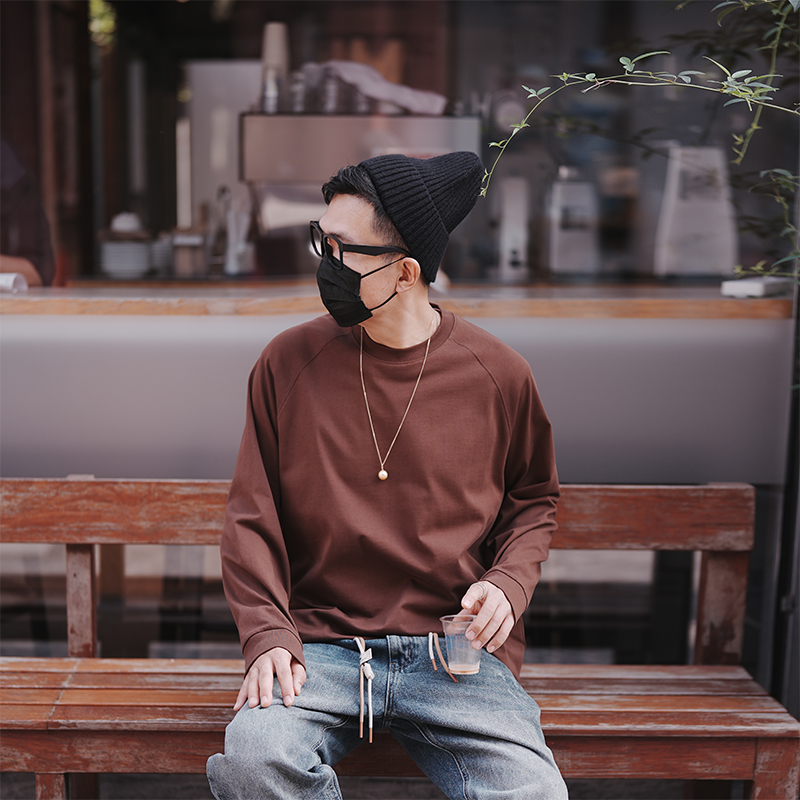 Heavyweight Japanese-Style Long Sleeve T-Shirt for Men - Casual Solid Color Raglan Top for Autumn and Winter Fashion