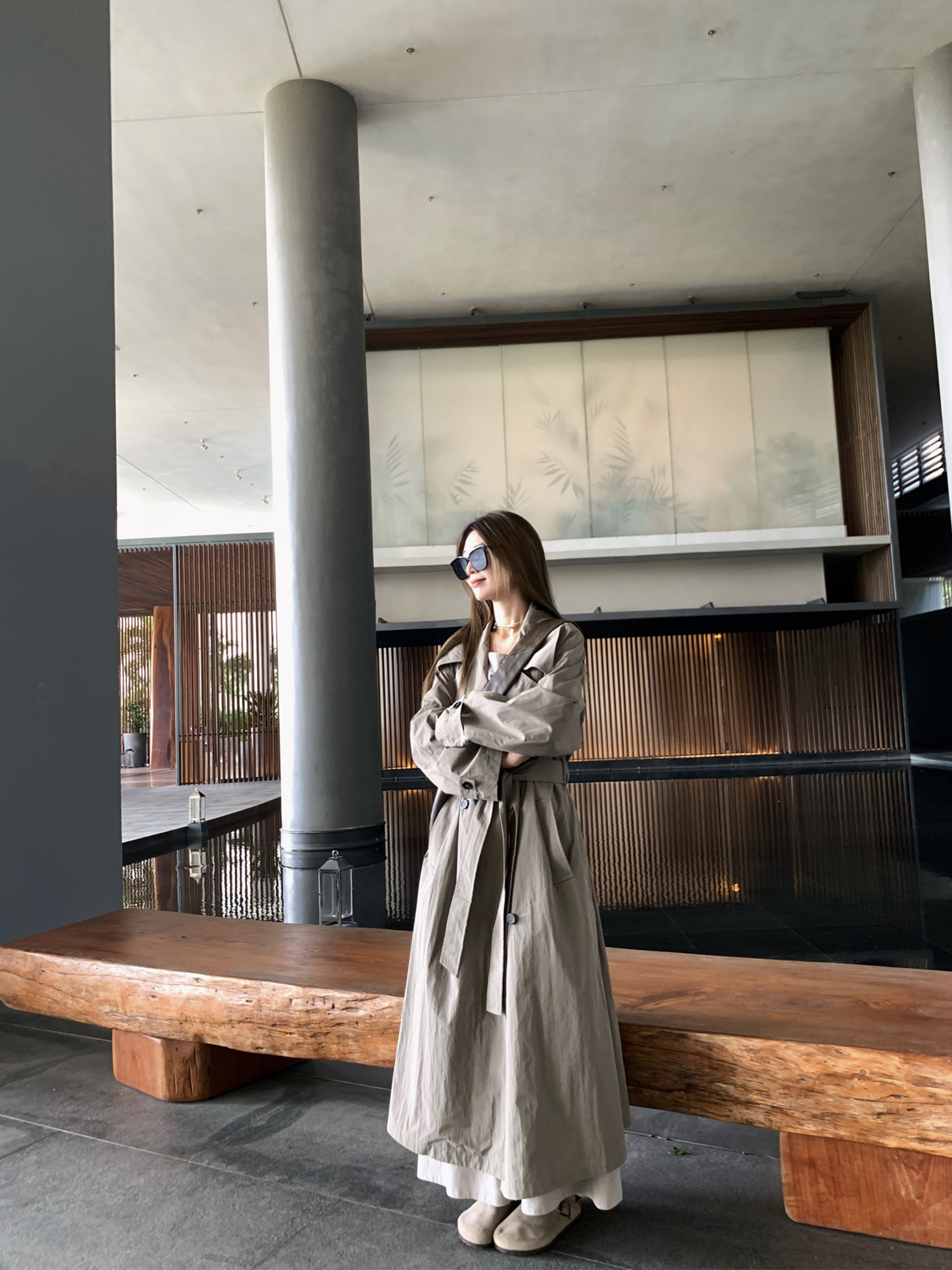 High-Definition Tailored Lapel Coat in Morning Fog - Slightly Wrinkled Loose Silhouette Windbreaker for a Chic Y2K Style High-Definition Tailored Lapel Coat in Morning Fog - Slightly Wrinkled Loose Silhouette Windbreaker for a Chic Y2K Style