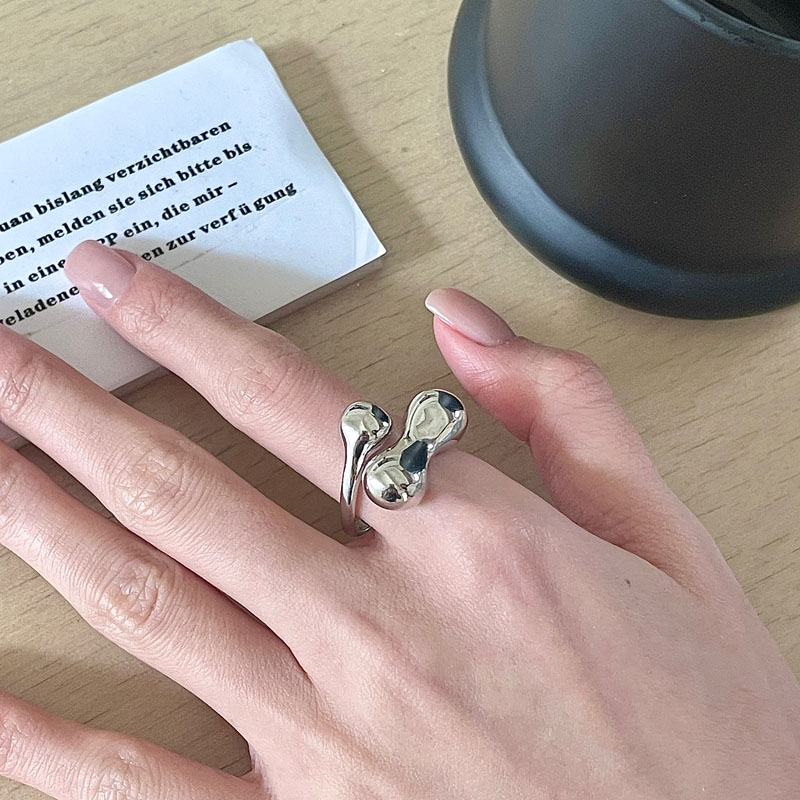High-End Cute Bone Ring - Korean Style Open Ring for Women, Exaggerated Personality Fashion Ring, Unique Niche Design