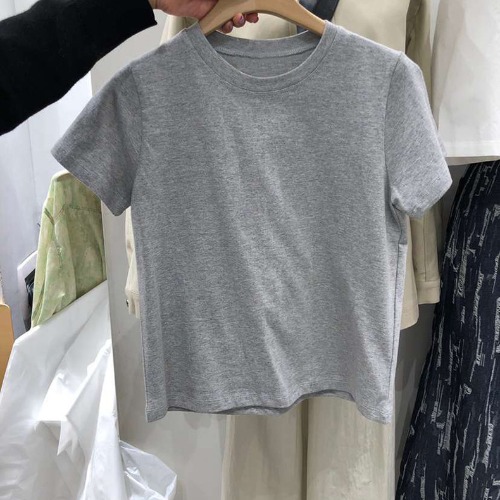 High-End European-Style Women's Summer Short Sleeve T-Shirt with Straight Shoulders - Age-Reducing Basic Tee High-End European-Style Women's Summer Short Sleeve T-Shirt with Straight Shoulders - Age-Reducing Basic Tee