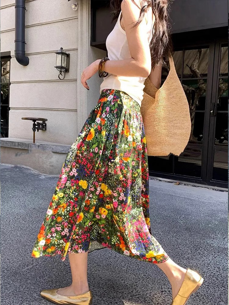 High-End Floral Midi Skirt for Women, High-Waisted A-Line Design, Summer Fashion for Pear-Shaped Figures High-End Floral Midi Skirt for Women, High-Waisted A-Line Design, Summer Fashion for Pear-Shaped Figures