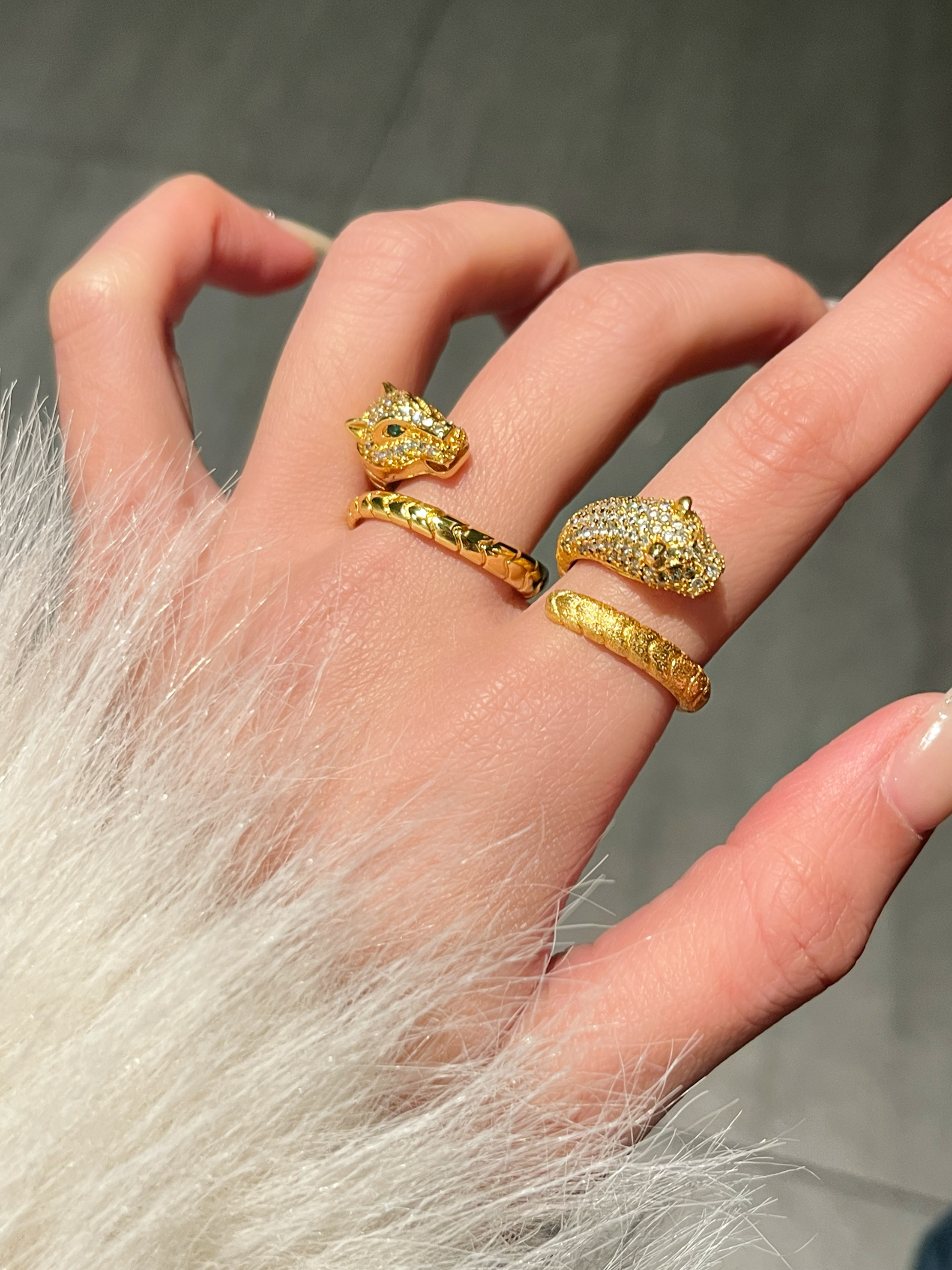 High-End Gold Leopard Ring for Women - Luxurious Old Money Style, Unique Design, Fashionable Light Luxury Index Finger Ring High-End Gold Leopard Ring for Women - Luxurious Old Money Style, Unique Design, Fashionable Light Luxury Index Finger Ring