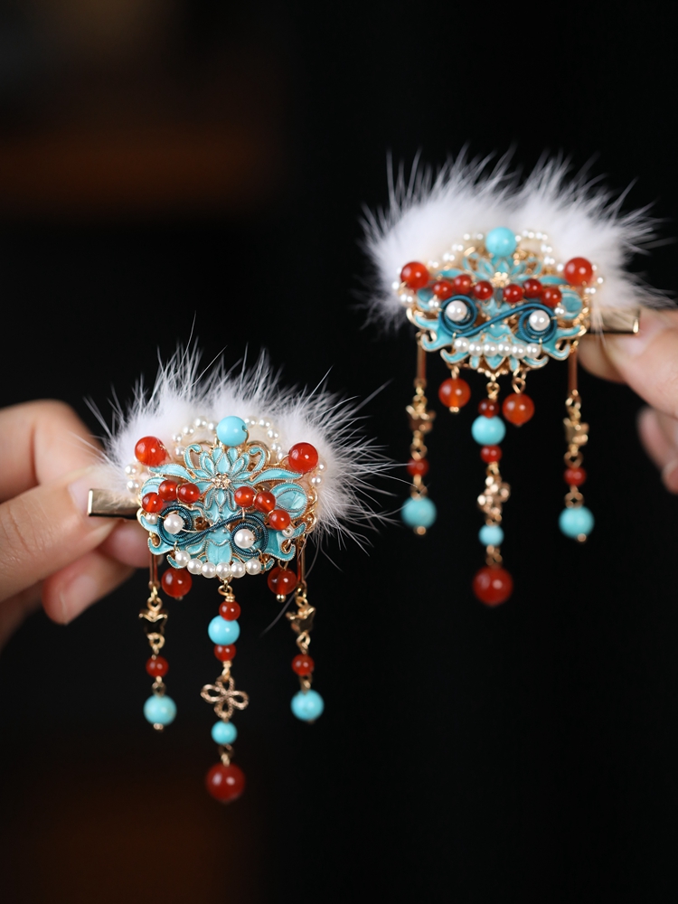 High-End Hanfu Girls' Fluffy Hair Clips - Cute Lion Dance Hairpins, Ancient Style Hair Accessories for Autumn & Winter 2025 High-End Hanfu Girls' Fluffy Hair Clips - Cute Lion Dance Hairpins, Ancient Style Hair Accessories for Autumn & Winter 2025