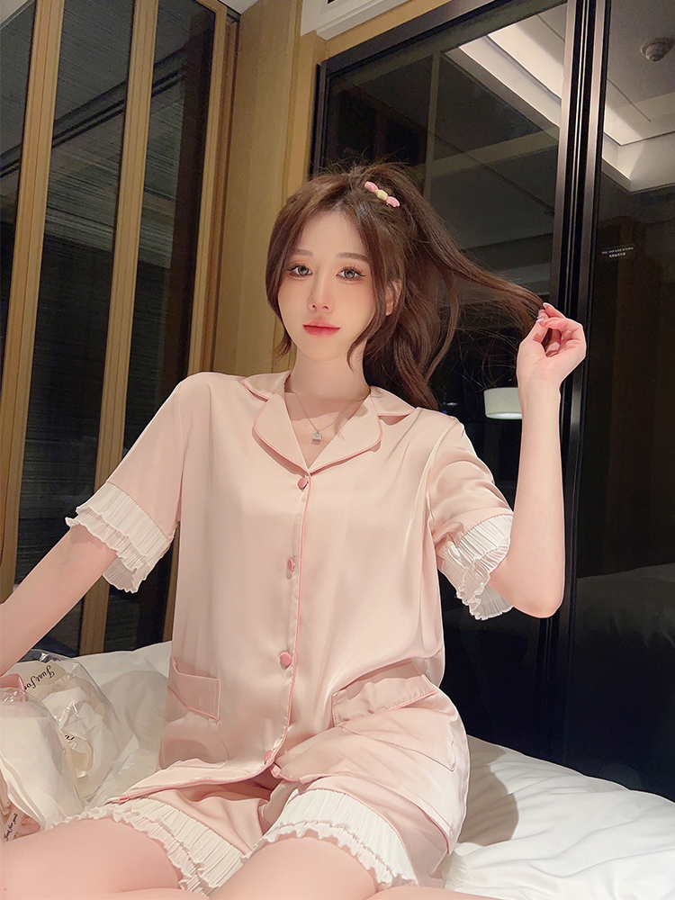 High-End Ice Silk Women's Summer Pajamas Set - Thin Short Sleeve and Shorts - Stylish Homewear for Outdoor and Indoor 2025 Collection High-End Ice Silk Women's Summer Pajamas Set - Thin Short Sleeve and Shorts - Stylish Homewear for Outdoor and Indoor 2025 Collection
