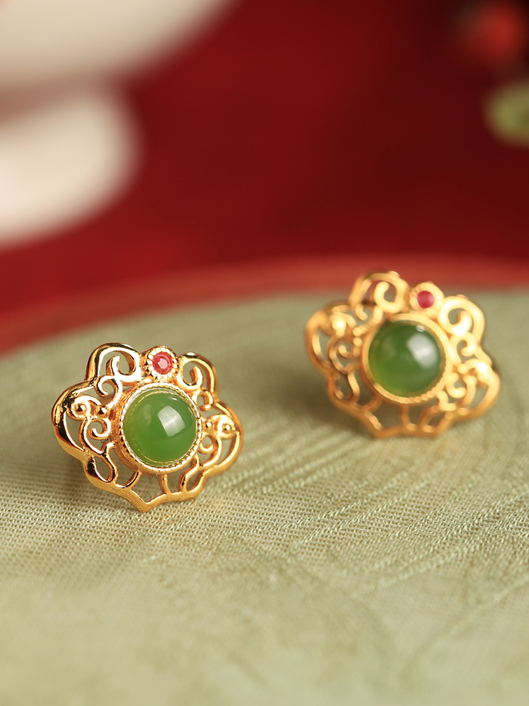 High-End Jade Stone Stud Earrings for Women, Hetian Jade & Jadeite, 18K Gold-Plated, Chinese Style, Elegant Auspicious Lock Design High-End Jade Stone Stud Earrings for Women, Hetian Jade & Jadeite, 18K Gold-Plated, Chinese Style, Elegant Auspicious Lock Design