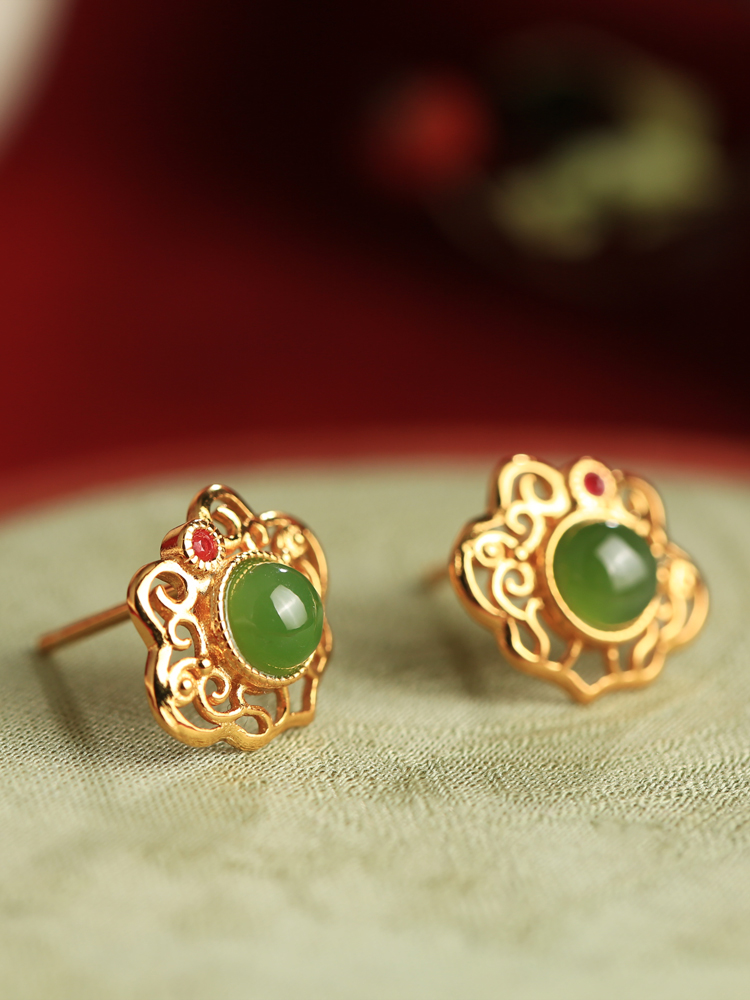 High-End Jade Stone Stud Earrings for Women, Hetian Jade & Jadeite, 18K Gold-Plated, Chinese Style, Elegant Auspicious Lock Design High-End Jade Stone Stud Earrings for Women, Hetian Jade & Jadeite, 18K Gold-Plated, Chinese Style, Elegant Auspicious Lock Design
