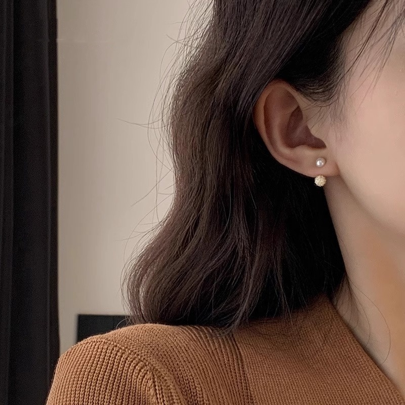 High-End Light Luxury Pearl Stud Earrings for Women - Elegant Designer Jewelry, Perfect for Special Occasions and Everyday Wear High-End Light Luxury Pearl Stud Earrings for Women - Elegant Designer Jewelry, Perfect for Special Occasions and Everyday Wear