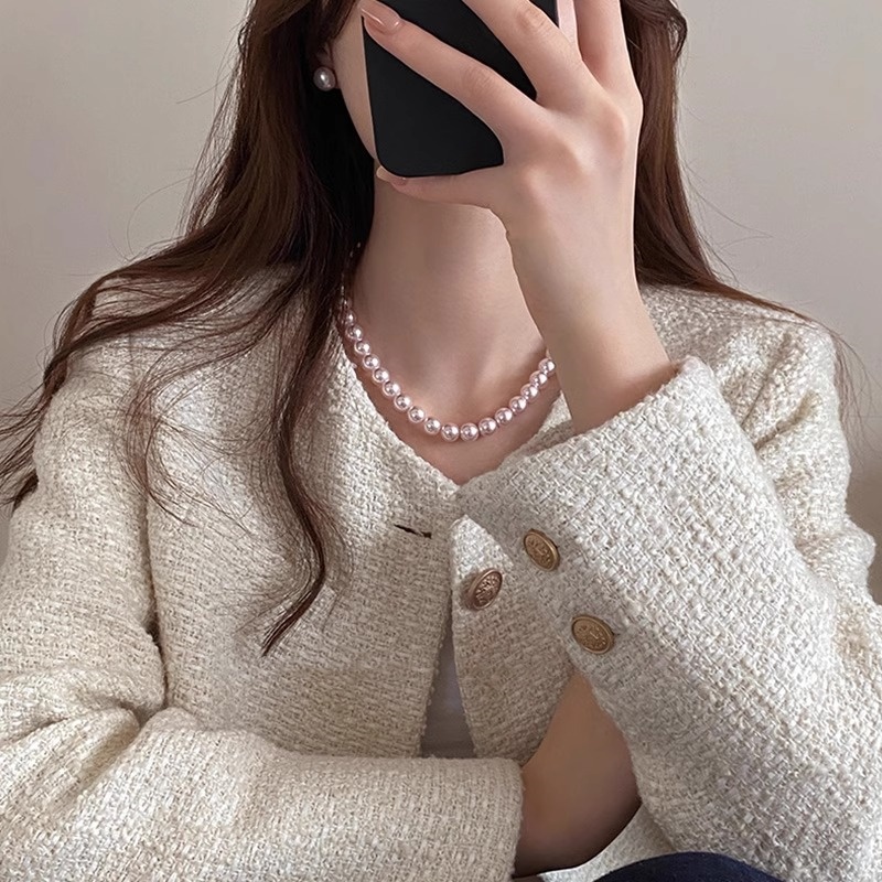High-End Light Luxury Shijia Pearl Necklace for Women, Designer Clavicle Chain, Elegant Fashion Accessory High-End Light Luxury Shijia Pearl Necklace for Women, Designer Clavicle Chain, Elegant Fashion Accessory